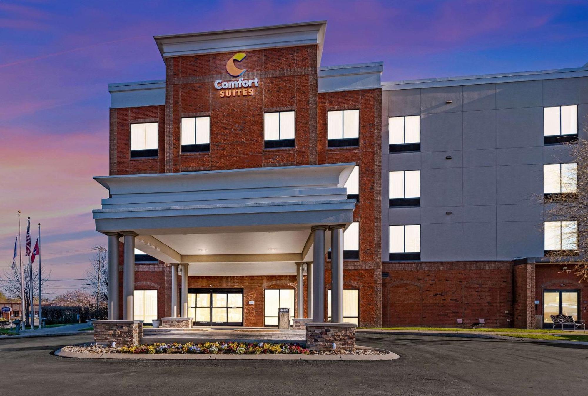 Comfort Suites Murfreesboro Exterior photo